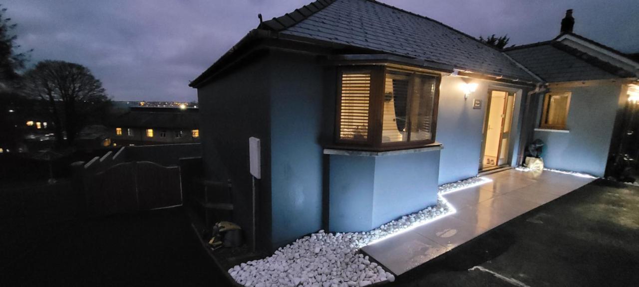 Tides Reach - 3 Bedroom Holiday Home - Llanreath - ペムブローク・ドック エクステリア 写真